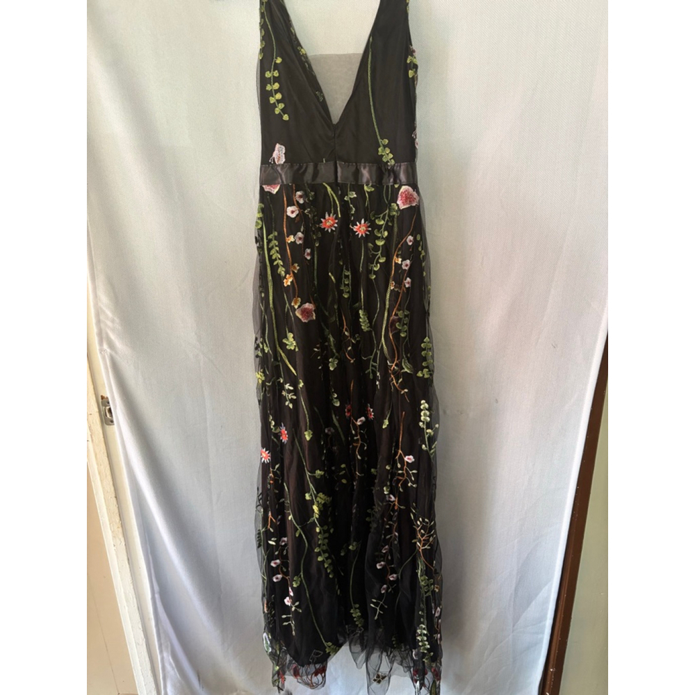Women's Embroidered Maxi Dress Black/Green Size M